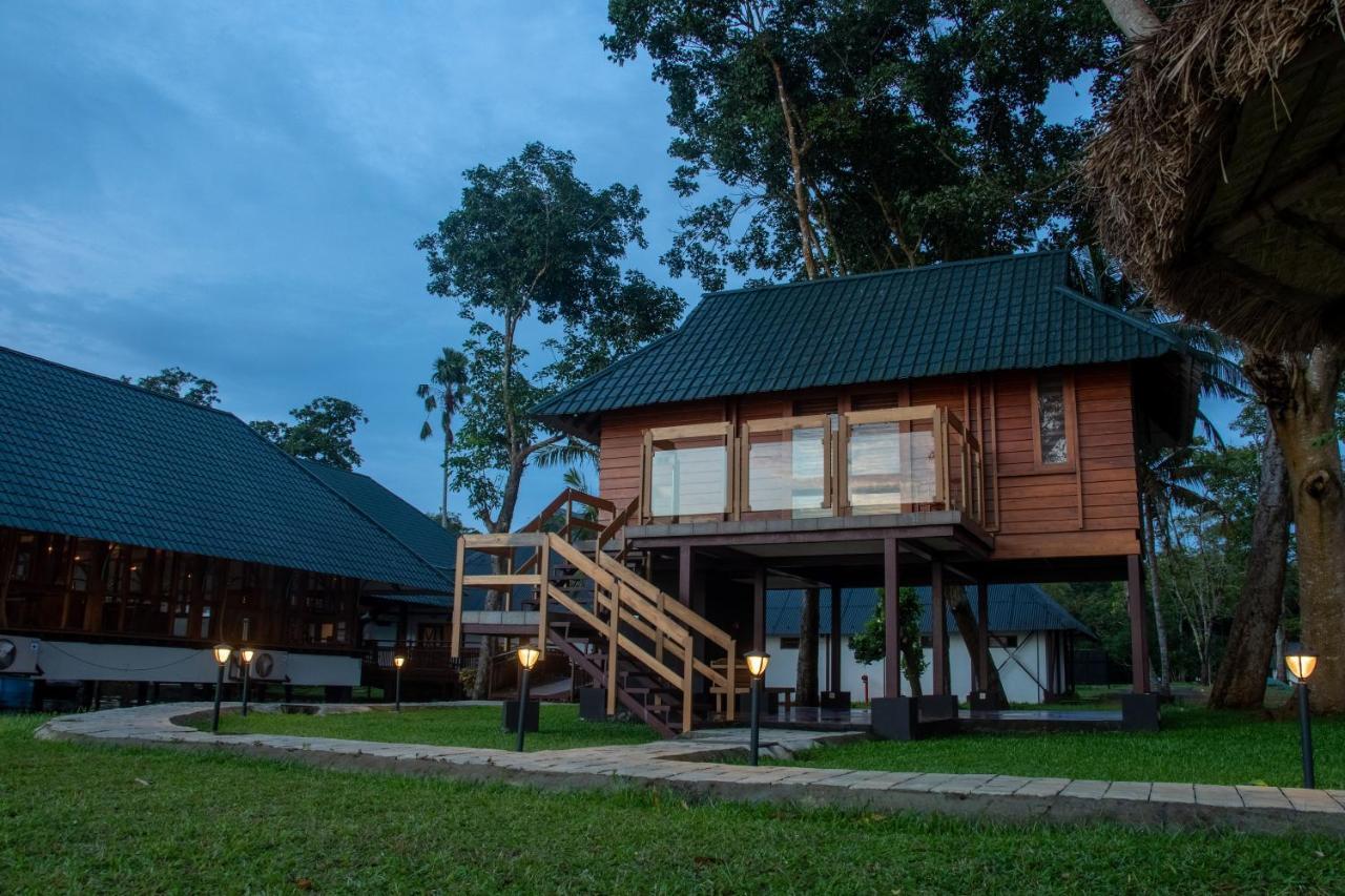 Water Scapes Hotel Kumarakom Ngoại thất bức ảnh