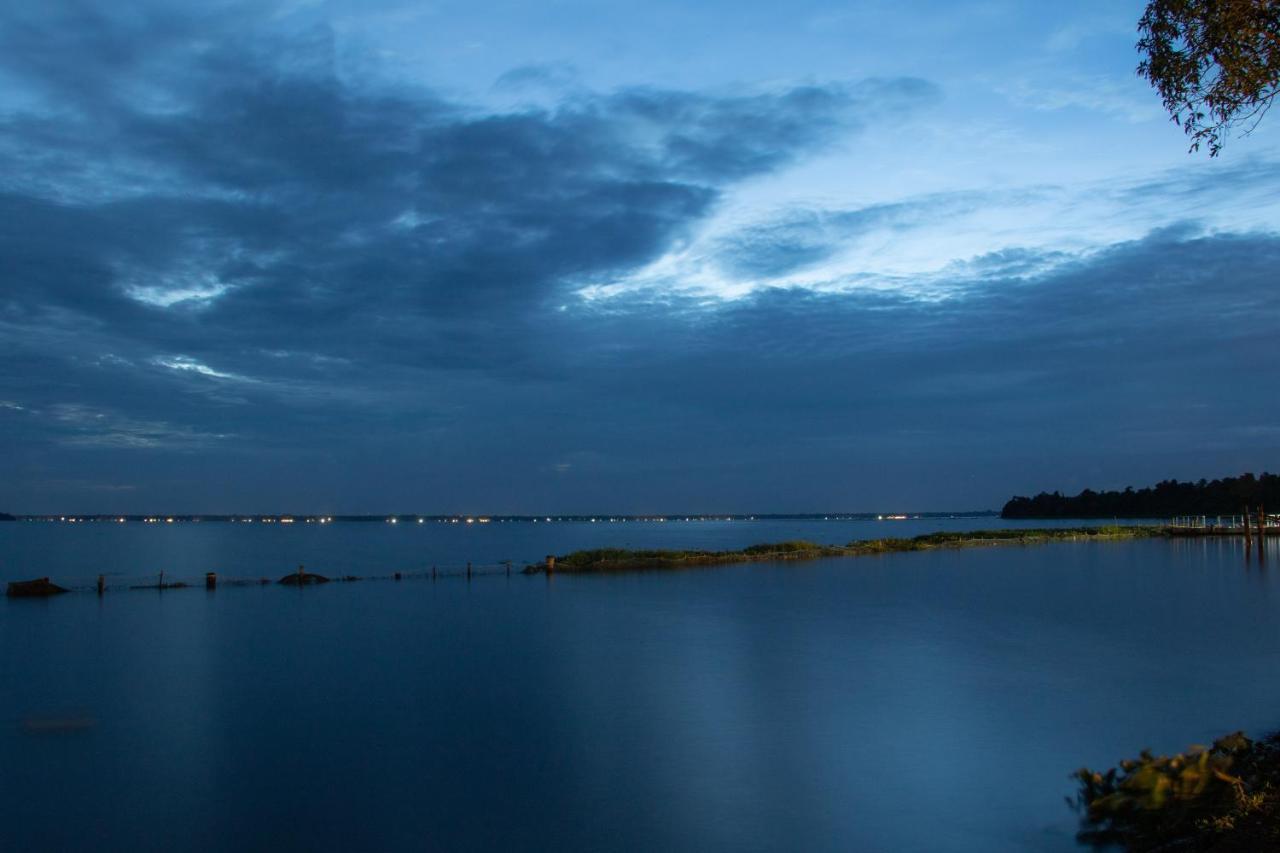 Water Scapes Hotel Kumarakom Ngoại thất bức ảnh