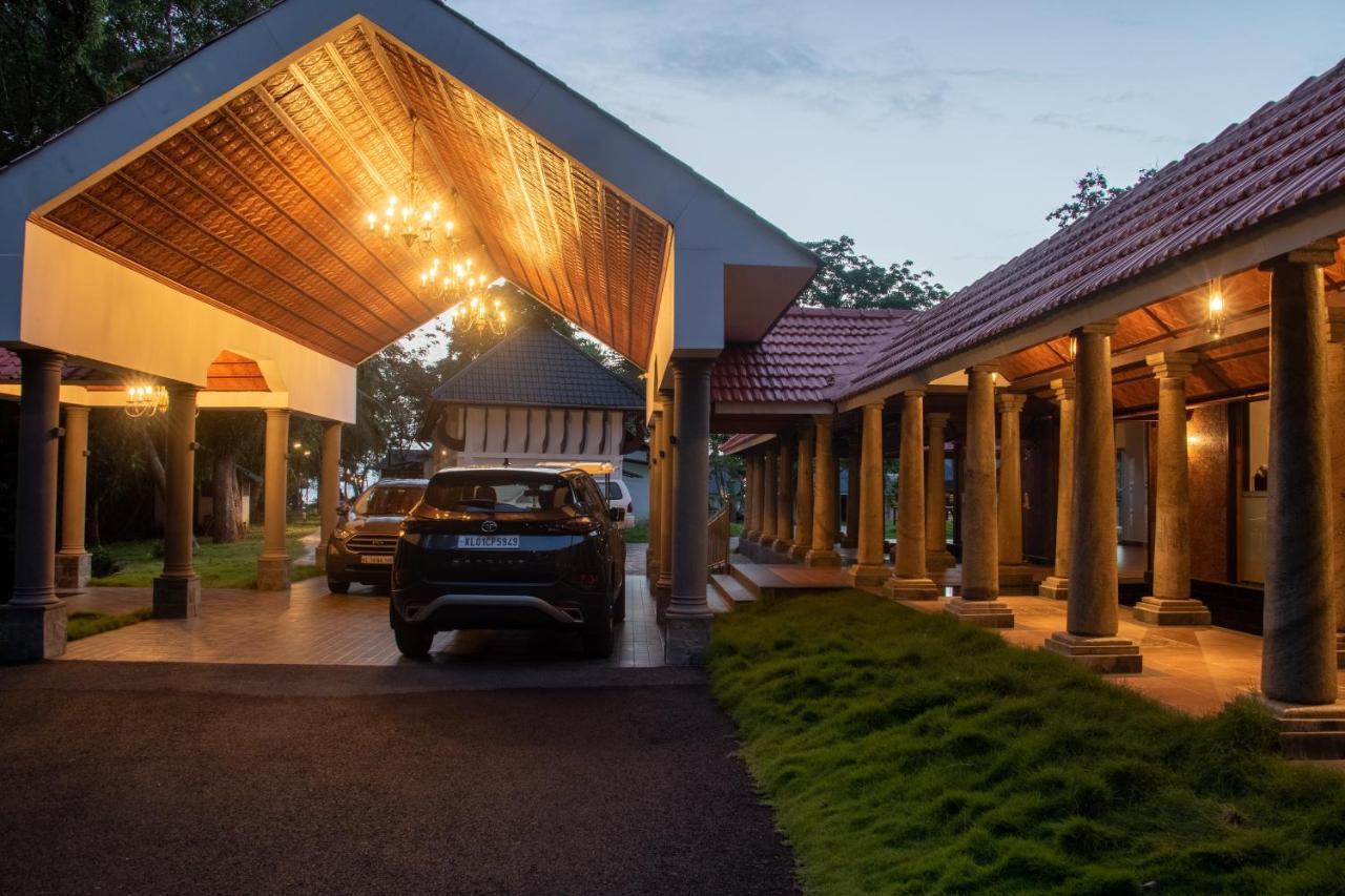 Water Scapes Hotel Kumarakom Ngoại thất bức ảnh