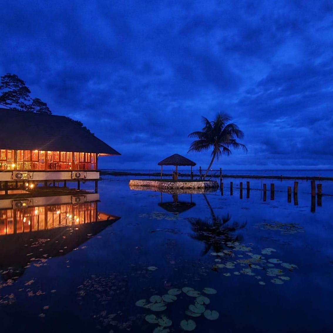 Water Scapes Hotel Kumarakom Ngoại thất bức ảnh