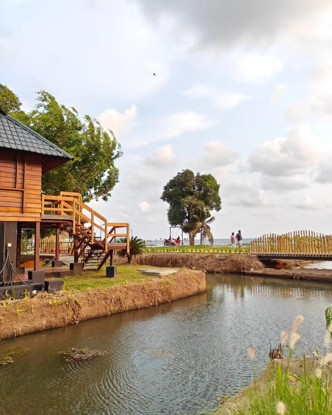 Water Scapes Hotel Kumarakom Ngoại thất bức ảnh